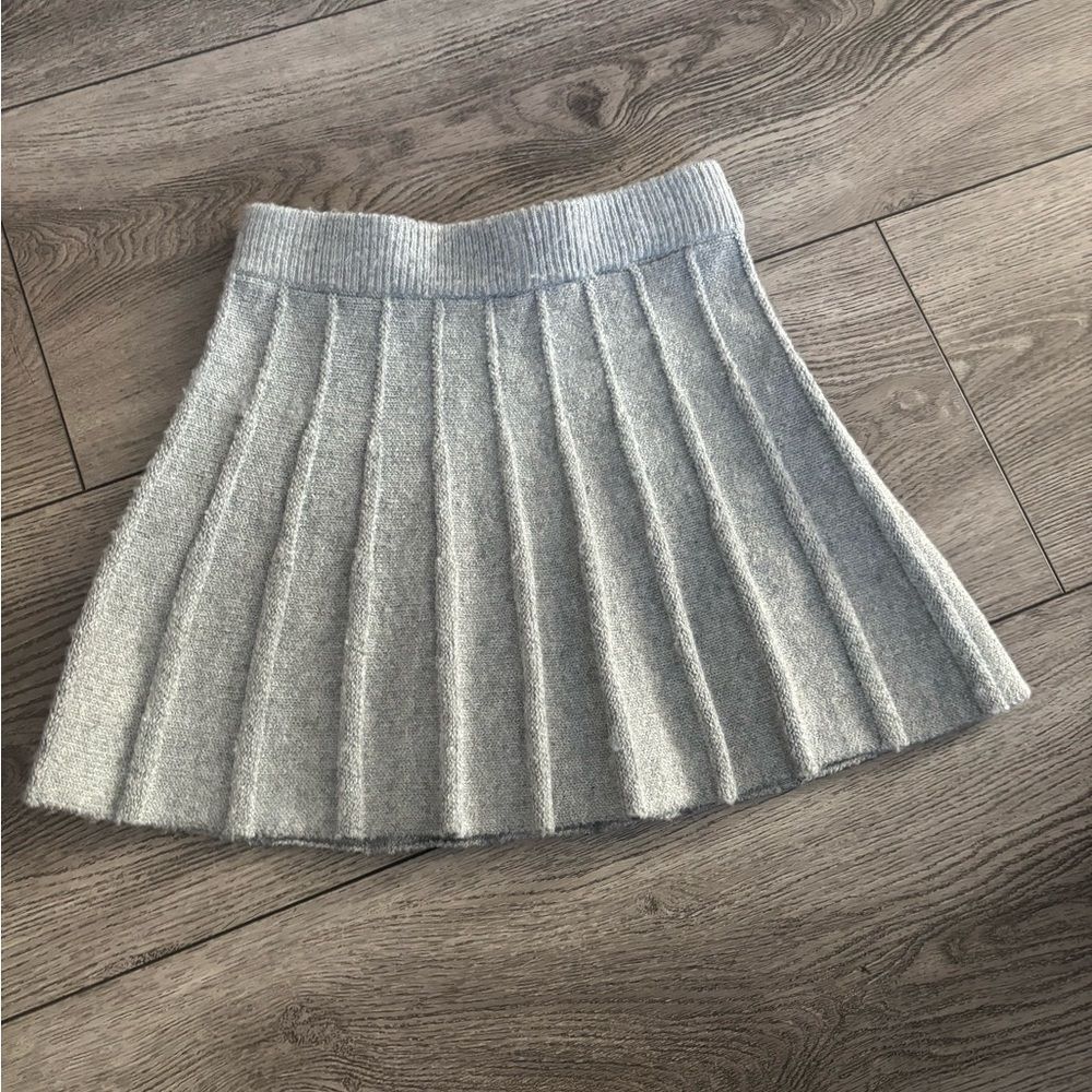 Abercrombie Gray Ribbed Knit Skirt